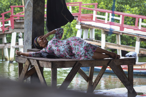 Salah satu keluarga nelayan yang terdampak pagar laut. Foto: Iqbal Firdaus/kumparan