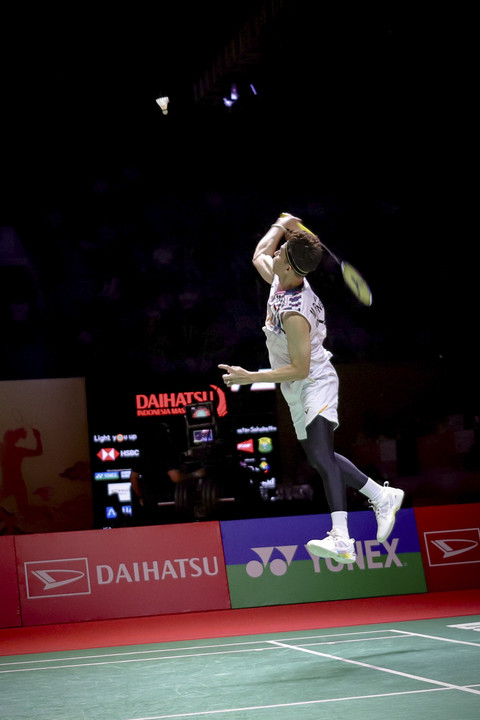 Muhammad Rian Ardianto tampil pada final Indonesia Masters 2025 di Istora Senayan, Jakarta, Minggu (26/1/2025). Foto: Jamal Ramadhan/kumparan