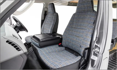 Modifikasi Toyota HiAce jadi VW T3. Foto: AMJ 