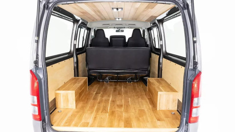 Modifikasi Toyota HiAce jadi VW T3. Foto: AMJ 
