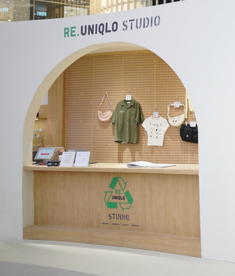 Sudut khusus untuk Re.Uniqlo Studio. Foto: dok. Uniqlo Indonesia
