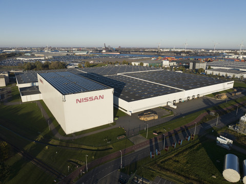 Ilustrasi Pabrik Nissan. Foto: Shutterstock