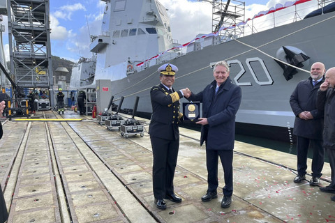 KRI Brawijaya-320 di galangan kapal Fincantieri Muggiano, Italia. Foto: Dok. TNI