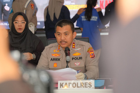 Kapolres Subang AKBP Ariek Indra Sentanu memberikan keterangan pers soal kasus pembuuhan Toikin (22) pria penyandang disabilitas di Pusakanagara, Subang, dok Istimewa