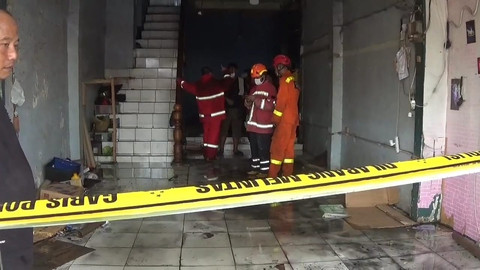 Kebakaran ruko di pasar Ciranjang, Kabupaten Cianjur, Jawa Barat, Minggu (2/2/2025). Foto: Dok. Istimewa