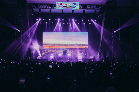 Juicy Luicy dan Adrian Khalif saat gelar tur di Medan. Foto: Istimewa