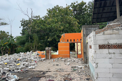 Kondisi terkini beberapa rumah di atas tanah yang bersengketa di Setia Mekar, Tambun Selatan, Bekasi, Selasa (4/2/2025). Foto: Abid Raihan/kumparan