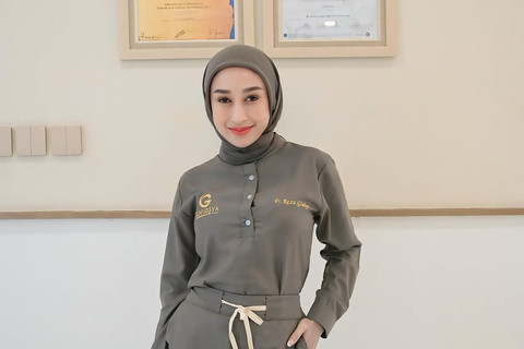 Dr Reza Gladys Dipl. Aaam. Foto: Instagram/@Resagladys