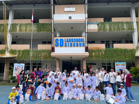 BULOG dalam menggelar Befood School Edu Tour di SD Labschool Cibubur, Jumat (7/2/2025). Foto: Dok. BULOG