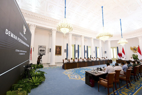 Presiden Prabowo Subianto memimpin sidang Dewan Pertahanan Nasional di Istana Bogor, Jumat (7/2/2025). Foto: Dok. BPMI Setpres