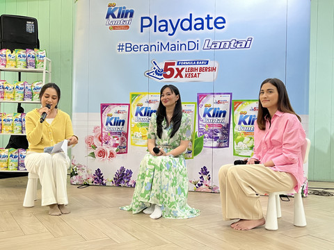 Talkshow SoKlin Lantai yang dihadiri Asmirandah dan psikolog Samanta Elsener. Foto: Nabilla Fatiara/kumparan