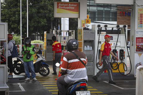 Suasana SPBU Shell di Cikini, Jakarta, Sabtu (8/2/2025). Foto: Iqbal Firdaus/kumparan