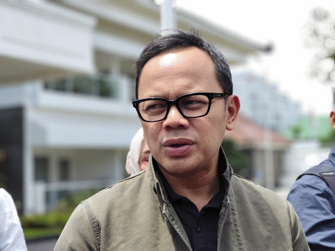 Wakil Menteri Dalam Negeri, Bima Arya, mengecek  Istana Kepresidenan Yogyakarta atau Gedung Agung, Minggu (9/2/2025). Foto: Arfiansyah Panji Purnandaru/kumparan