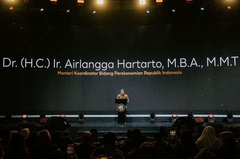 Airlangga Hartarto, Menteri Koordinator Bidang Perekonomian Republik Indonesia  menyampaikan Keynote Speech dalam kegiatan Perayaan 45 Tahun L'Oréal Indonesia. Foto: L'ORÉAL Indonesia