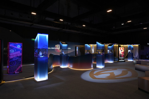 Koleksi Mondial Precious di The Warehouse, Plaza Indonesia. Foto: Mondial