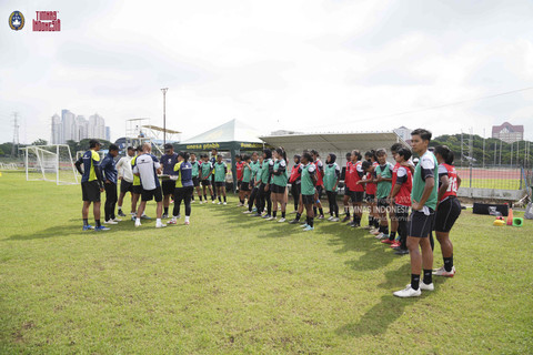 Sesi latihan Timnas Wanita Indonesia di Surabaya jelang FIFA Matchday lawan Arab Saudi. Foto: Dok. PSSI