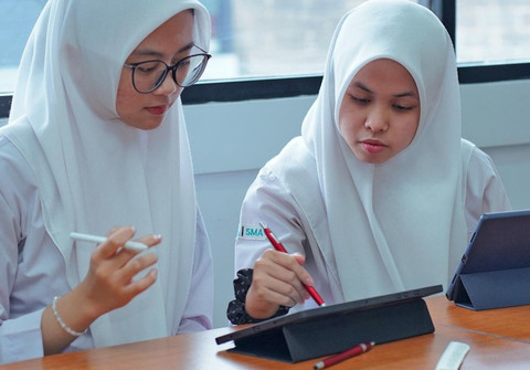 Samsung Digital School dorong digitalisasi di Indonesia dengan Galaxy Tab A9+. Foto: Dok. Samsung