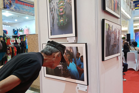 Potret Gelaran Pilkada 2024 dalam Bingkai Foto Karya Jurnalis Foto Jatim