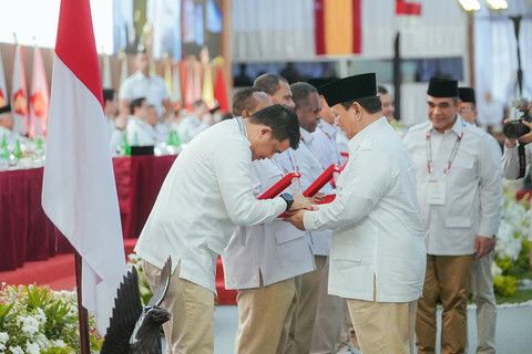 Bobby Nasution menghadiri Rapimnas dan Kongres Luar Biasa Partai Gerindra di Hambalang, Kamis (13/2/2025).   Foto: Instagram/@bobbynst