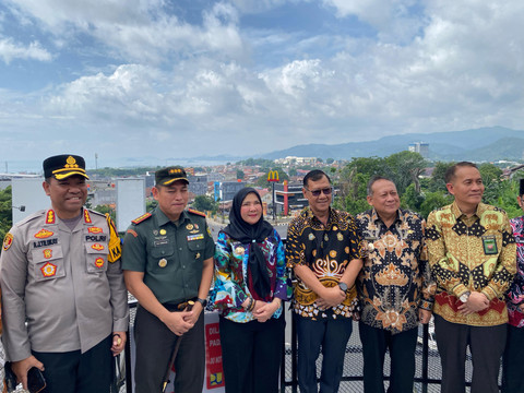 Peresmian Jembatan Penghubung Operasi (JPO) Siger Milenial. | Foto: Sinta Yuliana/Lampung Geh