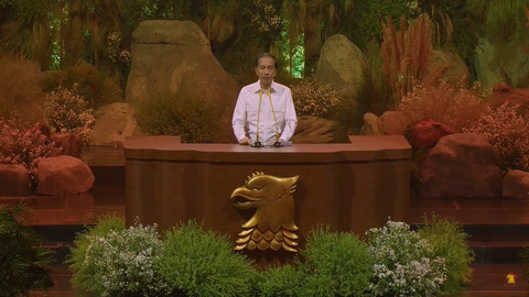 Joko Widodo memberikan sambutan di HUT Gerindra di SICC Bogor, Sabtu (15/2/2025). Foto: Dok. Istimewa