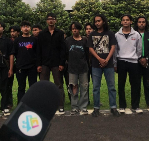 Pembubaran kegiatan konsolidasi mahasiswa di Balai Rektorat, Universitas Lampung. | Foto : Muhamad Amirudin/Lampung Geh