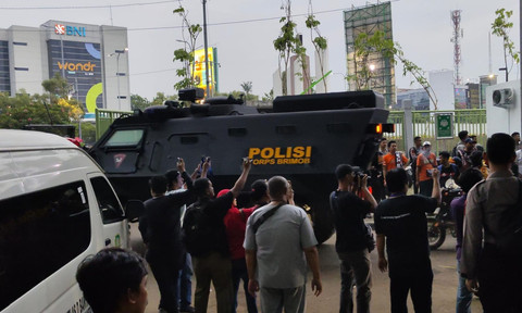 Tim Persib meninggalkan Stadion Patriot Candrabhaga, Bekasi, Minggu (16/2). Dok Jonathan/kumparan