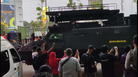 Tim Persib meninggalkan Stadion Patriot Candrabhaga, Bekasi, Minggu (16/2). Dok Jonathan/kumparan