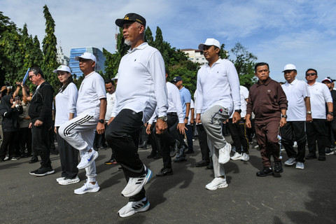 Sejumlah kepala daerah terpilih mengikuti pengarahan dan gladi pelantikan kepala daerah di kawasan Monas, Jakarta, Selasa (18/2/2025). Foto: Hafidz Mubarak A/ANTARA FOTO