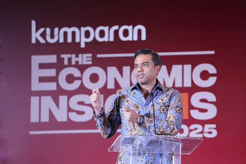 Menteri UMKM Maman Abdurrahman memberikan sambutan pada acara kumparan The Economic Insights 2025 di The Westin, Jakarta, Rabu (19/2/2025). Foto: Jamal Ramadhan/kumparan