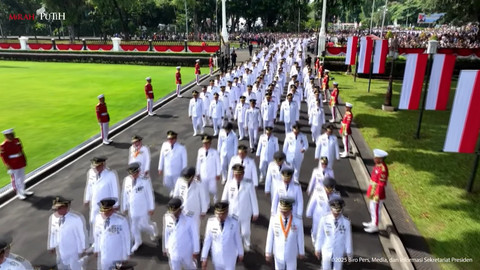 Suasana kirab Kepala Daerah menuju lokasi pelantikan di Istana Kepresidenan, Jakarta, Kamis (20/2/2025). Foto: Youtube/Sekretariat Presiden