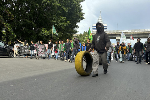 Unjuk rasa BEM se-Makassar.  Foto: kumparan