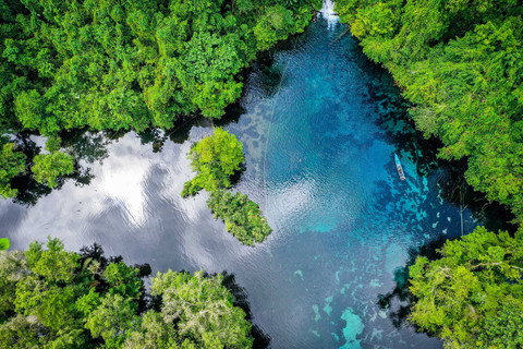 Perairan yang Indah: Foto udara Sungai Klaogin di Kampung Seremuk, Kabupaten Sorong Selatan, Papua Barat Daya.  Foto: ANTARA FOTO/Rivan Awal Lingga