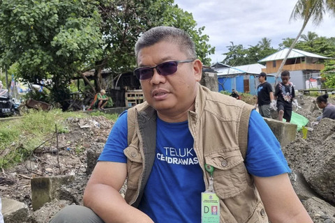 Kepala Balai Besar Taman Nasional Teluk Cendrawasih Supartono saat ditemui awak media di Manokwari, Papua Barat, Sabtu (22/2/2025). Foto: Fransiskus Salu Weking/ANTARA