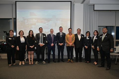 Para alumni The University of Sheffield di Indonesia resmi membentuk dan mendeklarasikan berdirinya organisasi University of Sheffield Alumni Indonesia di British Council, Senin (17/2/2025). Foto: Dok. Istimewa
