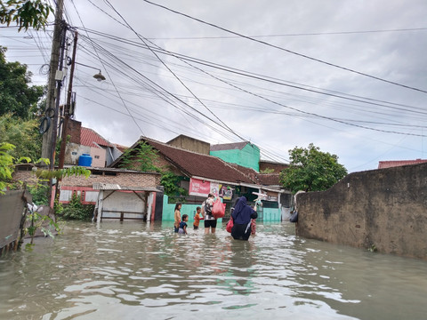Kondisi Perumahan Tanjung Raya Permai di Jalan Seroja, Kelurahan Pematang Wangi, Kecamatan Tanjung Senang, Kota Bandar Lampung yang masih terendam banjir | Foto : Eka Febriani / Lampung Geh
