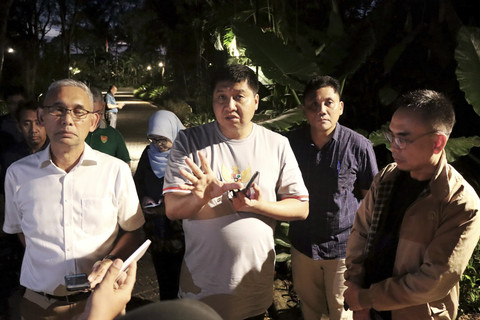 Menteri PKP Maruarar Sirait saat meninjau lahan eks Bantuan Likuiditas Bank Indonesia (BLBI) di Karawaci, Kabupaten Tangerang. Foto: Kementerian PKP 