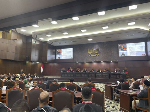 Sidang pengucapan putusan gugatan sengketa Pilkada 2024 di Gedung MK, Jakarta, Senin (24/2/2025). Foto: Fadhil Pramudya/kumparan