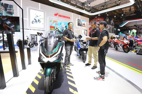 Motor Honda PCX160 RoadSync di pameran IIMS 2025 Foto: kumparan