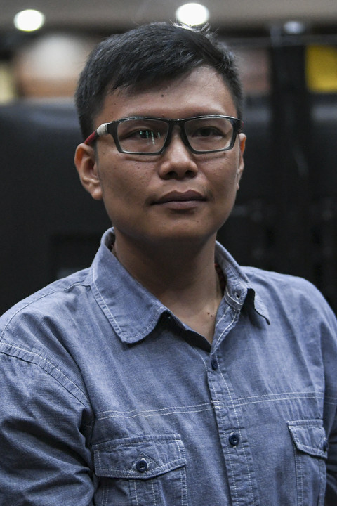 Terpidana pembunuhan, Gregorius Ronald Tannur hadir menjadi saksi dalam sidang kasus suap dan gratifikasi terhadap hakim Pengadilan Negeri (PN) Surabaya atas pemberian vonis bebas terhadap dirinya di Pengadilan Tipikor, Jakarta, Selasa (25/2/2025). Foto: Hafidz Mubarak A/ANTARA FOTO