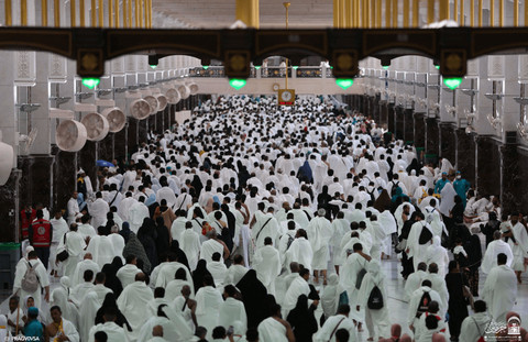 Kepadatan sai dalam rangkaian umrah di Masjidil Haram, Makkah, Februari 2025. Foto: X/@PRAGOVSA