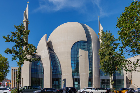 Masjid Central Cologne di Jerman. Foto: Shutterstock
