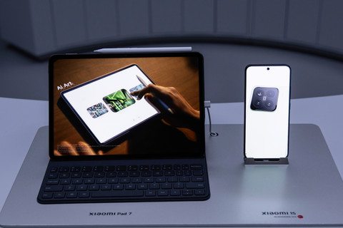 Xiaomi Pad 7 dan Xiaomi 15. Foto: Xiaomi