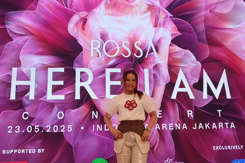 Rossa dalam konferensi pers konser Here I Am di Lippo Mall Nusantara, Jakarta, Rabu (5/3/2025). Foto: Giovanni/kumparan
