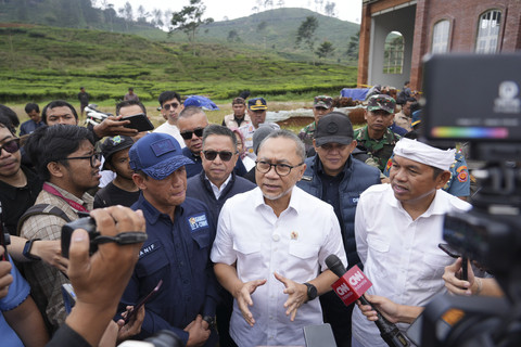 Zulhas Pimpin Penyegelan 4 Perusahaan Terindikasi Perusak Lingkungan di Bogor. Foto: Dok. Istimewa