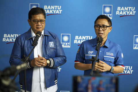 Wakil Ketua Umum PAN Viva Yoga Mauladi dan Sekretaris Jenderal PAN Eko Hendro Purnomo memberikan keterangan pers terkait update dan isu terbaru dari partai di Kantor DPP Partai PAN, Jakarta, Kamis (6/3/2025). Foto: Iqbal Firdaus/kumparan