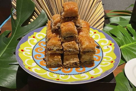 Sajian Baklava Pistachio di acara Buka Bersama Grand Hyatt Jakarta. Foto: Salsha Okta Fairuz/kumparan