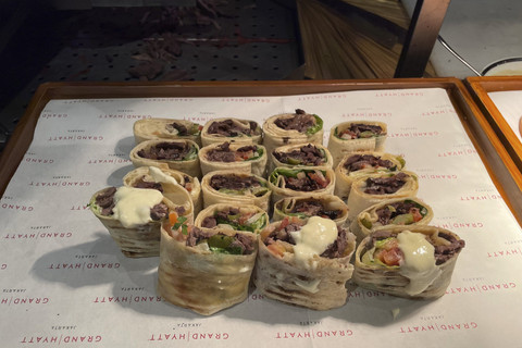  Sajian Beef Shawarma di acara Buka Bersama Grand Hyatt Jakarta. Foto: Salsha Okta Fairuz/kumparan