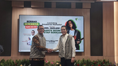 Dompet Dhuafa me-launching kolaborasi dengan Dul Jaelani dalam program "Berzakat Kerennya Gak Ada Obat!" di Philantrophy Building, Jakarta Selatan, Kamis (6/3/2025) .  Foto: Nabila Ulfa Jayanti/kumparan