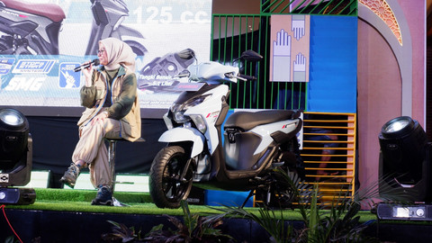 PT Yamaha Indonesia Motor Manufacturing (YIMM) resmi meluncurkan motor skutik baru Yamaha Gear Ultima 125 Hybrid di Bandung, Jawa Barat, Jumat (7/3/2025). Foto: Sena Pratama/kumparan